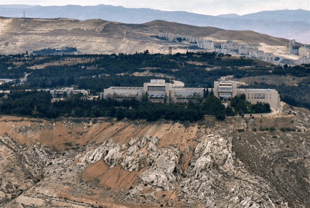 "تصعيد خطير".. الرئاسة السورية تدين القصف الإسرائيلي قرب القصر الرئاسي