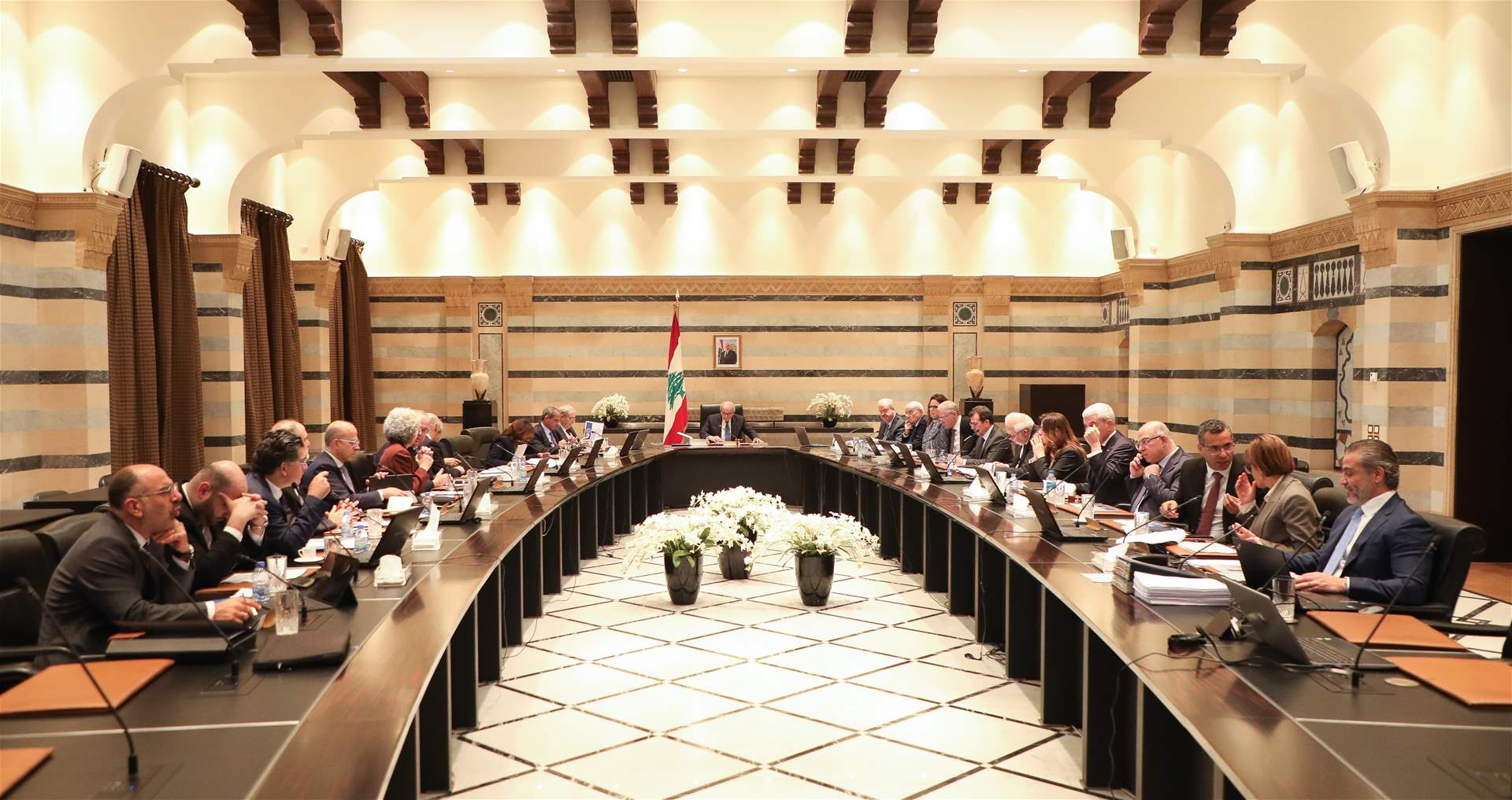 جلسة وزارية في السراي 