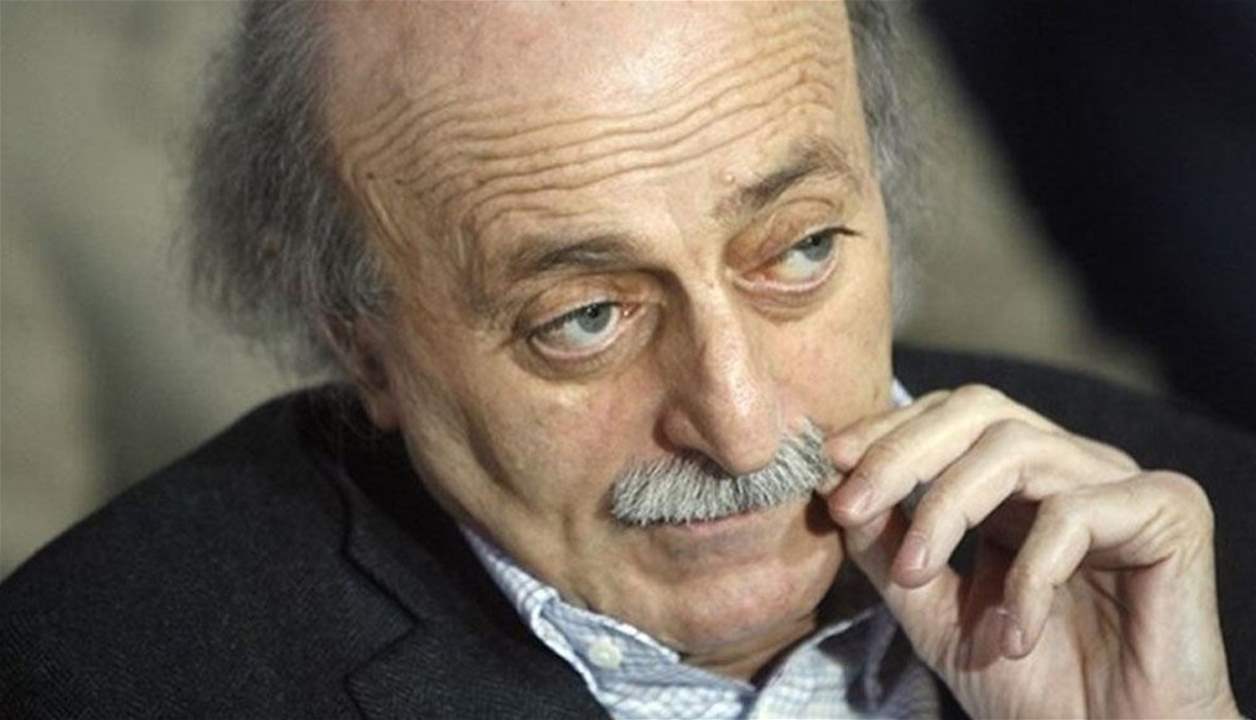 جنبلاط يُعلّق على الإستهداف الإسرائيلي لسوريا