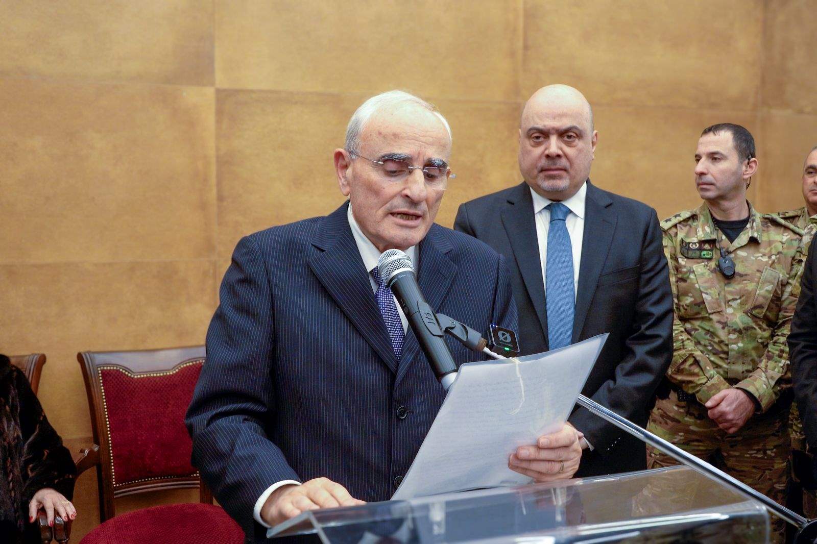 من الدكوانة... وزير الدفاع اللواء ميشال منسى يدلي بصوته