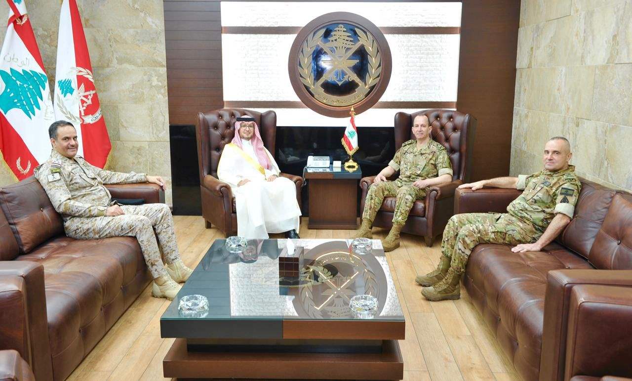 قائد الجيش إستقبل سفير السعودية لدى لبنان وليد البخاري يرافقه الملحق العسكري