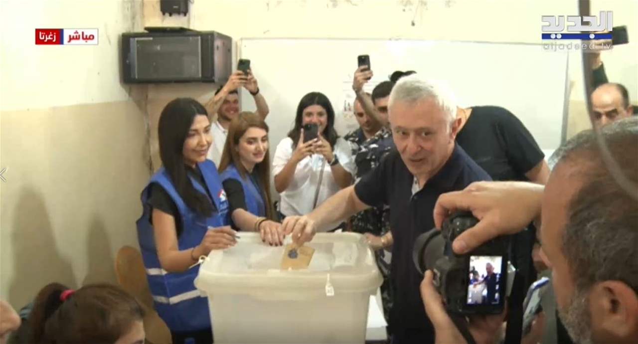 على وقع الزغاريد.. فرنجية يقترع ويصرّح: الخلفية سياسية (فيديو)  