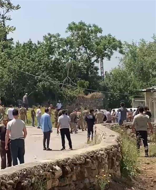 إشكال كبير داخل قلم الإقتراع في بلدية مارتوما (فيديو) 