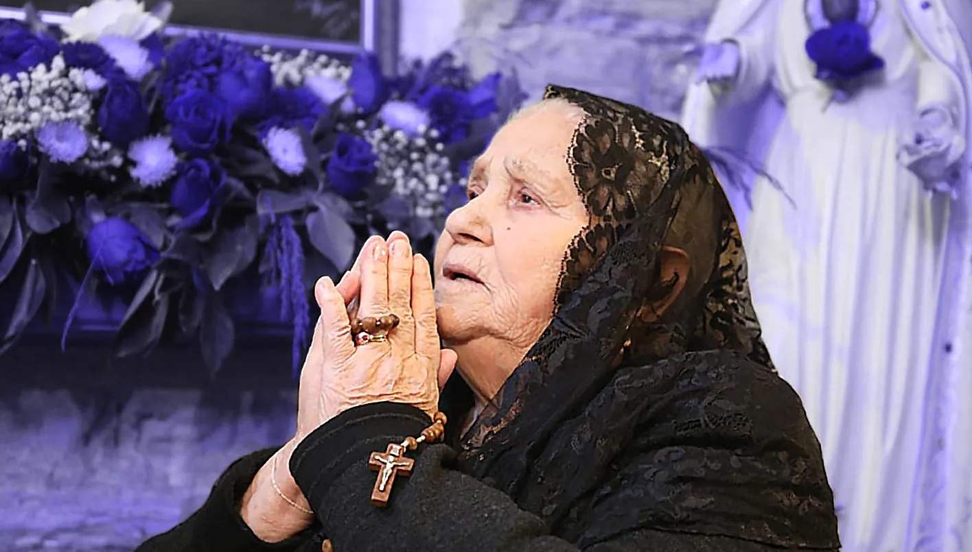 وفاة السيدة نهاد الشامي الشاهدة الأشهر لمعجزات القديس شربل 