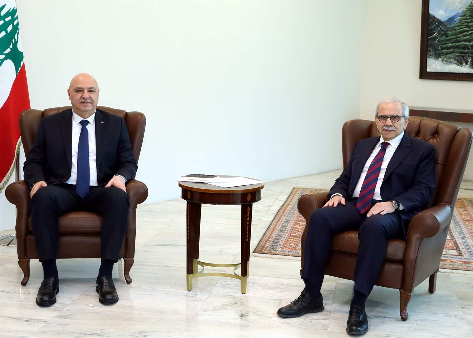 الرئيس عون يلتقي رئيس الحكومة نواف سلام قبيل جلسة مجلس الوزراء في قصر بعبدا