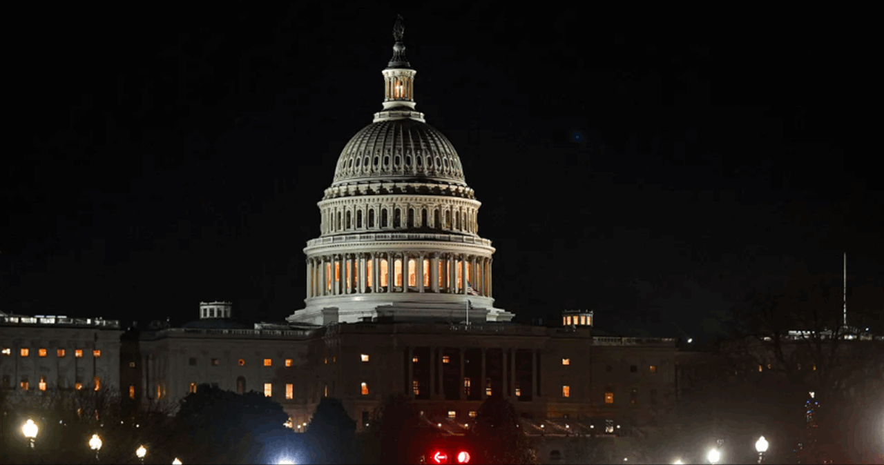 ترامب &quot;يُطعن&quot; من الداخل! 