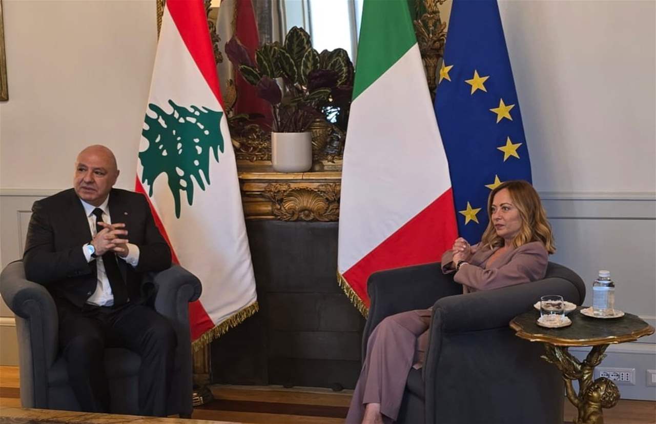 الرئيس عون يلتقي في هذه الأثناء رئيسة الحكومة الإيطالية جيورجيا ميلوني في مقر رئاسة الحكومة في روما