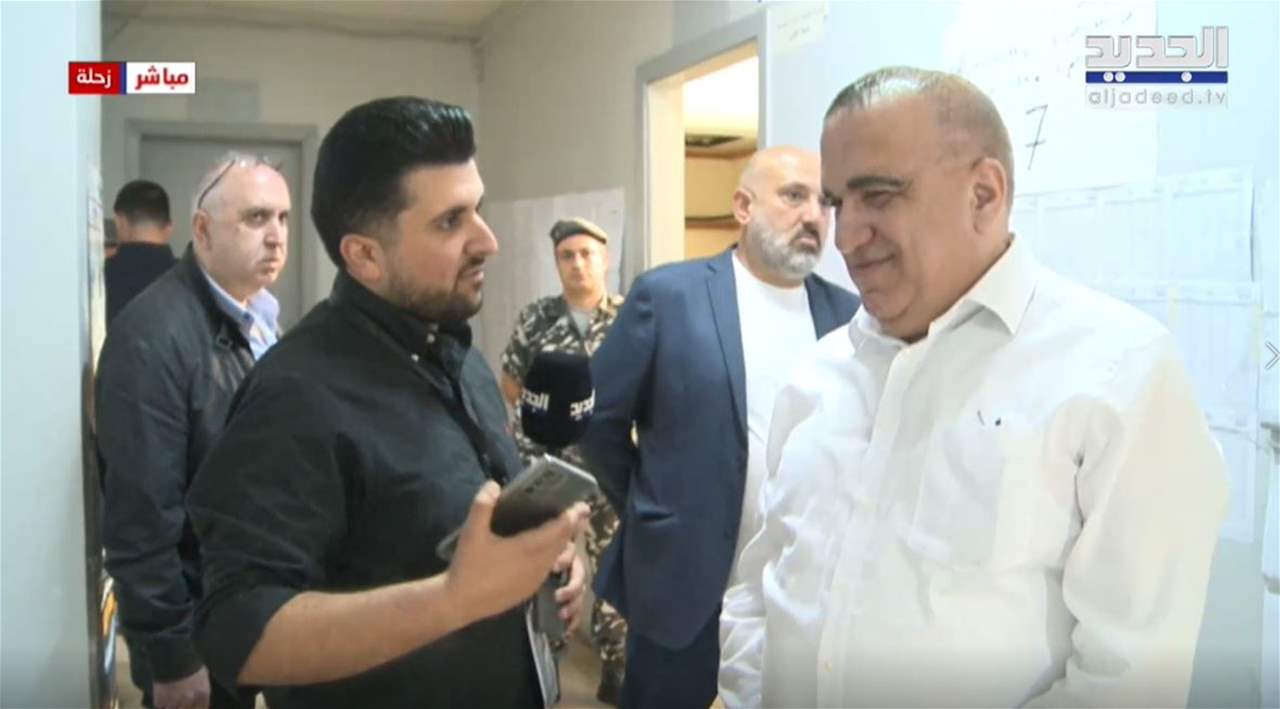 مراسل الجديد يسأل إيلي ماروني: &quot;كيف تجاوزتوا العقدة&quot;... وردّ عنيف (فيديو) 