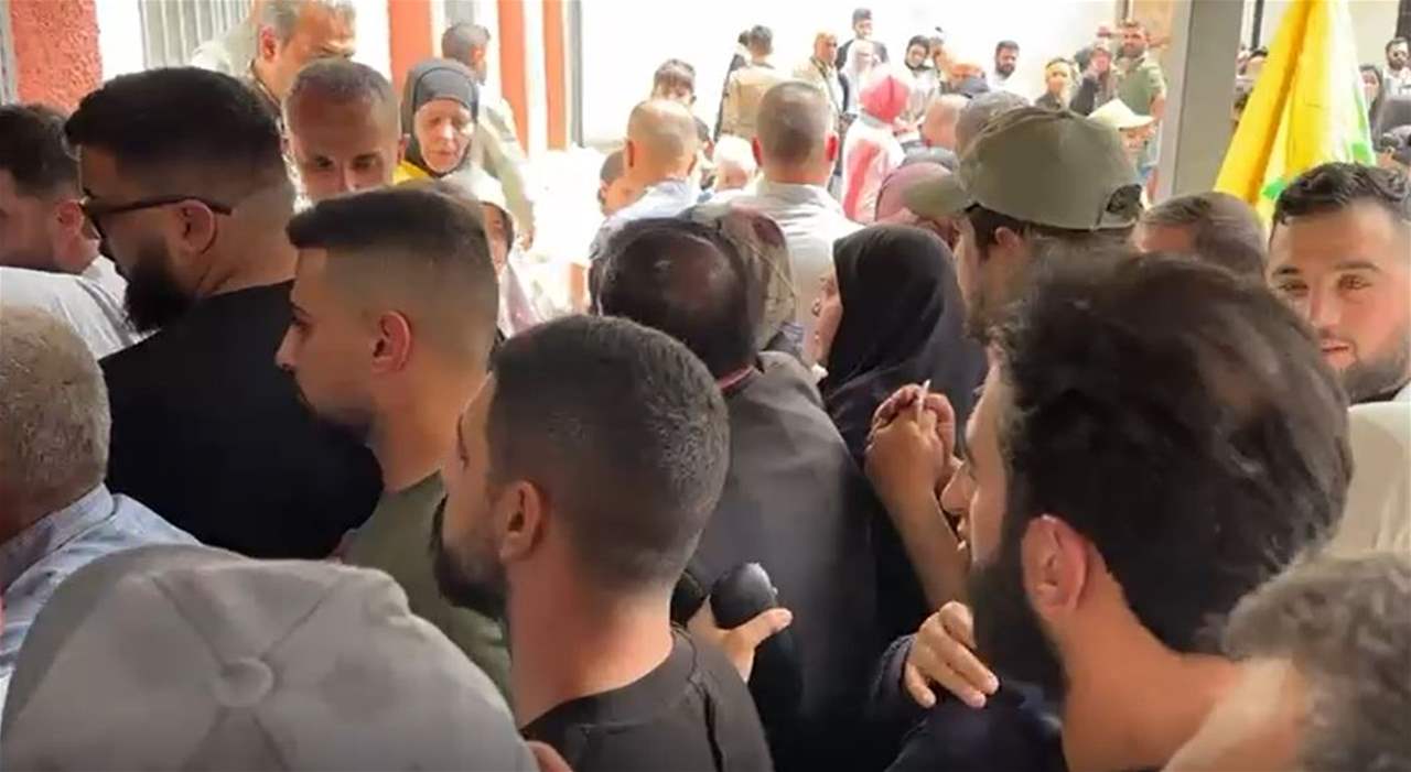 زحمة مقترعين في رأس العين - بعلبك (فيديو) 