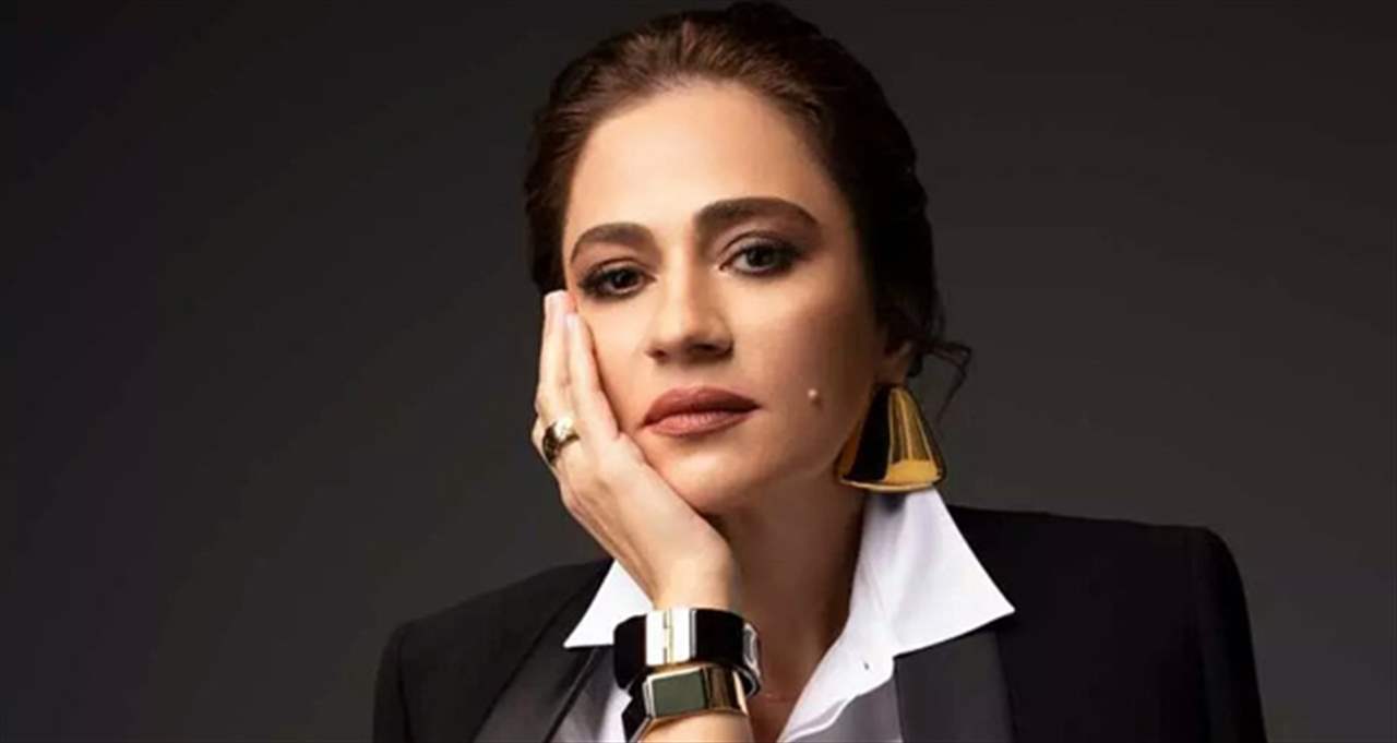 خطوبة سامر ابن جوليا بطرس وجمال العروس يلفت الأنظار