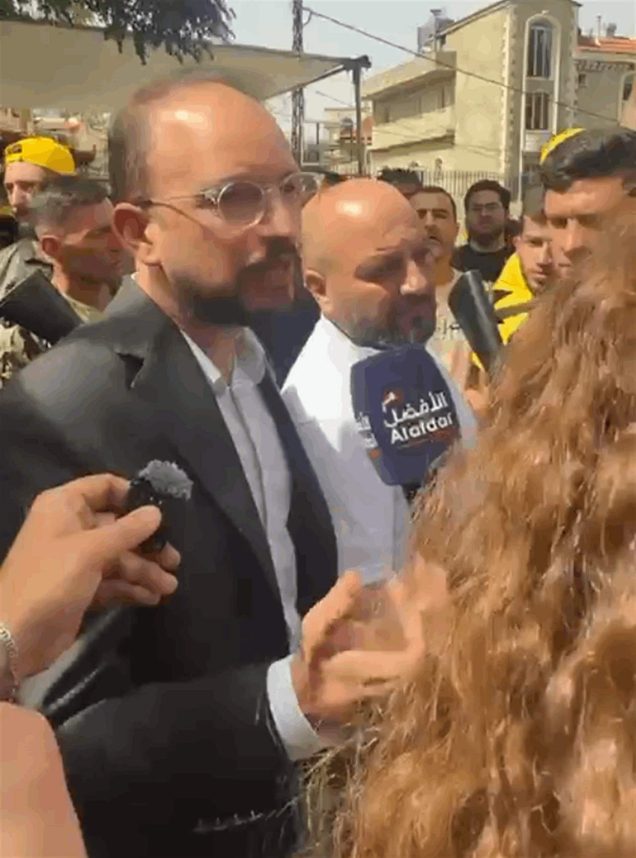 إشكال في بدنايل.. محافظ بعلبك - الهرمل يحضر برفقة عناصر أمنية (فيديو) 