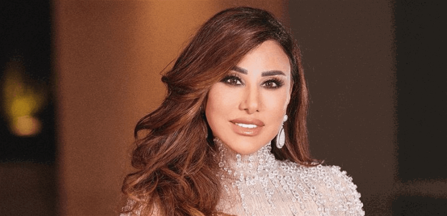 نجوى كرم تتعرض لموقف محرج على مسرح حفلها في قبرص.. اليكم ما حصل 