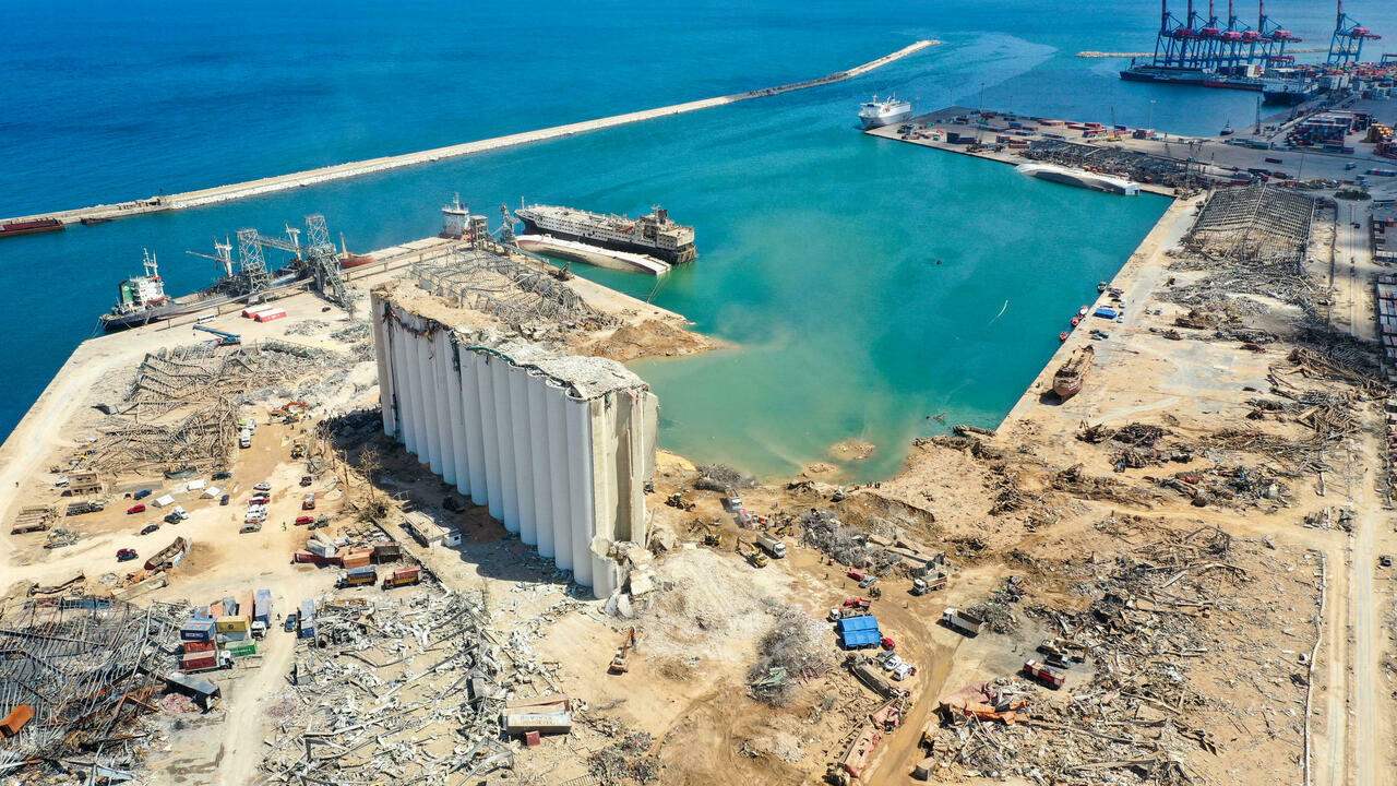 جولة في مرفأ بيروت! 