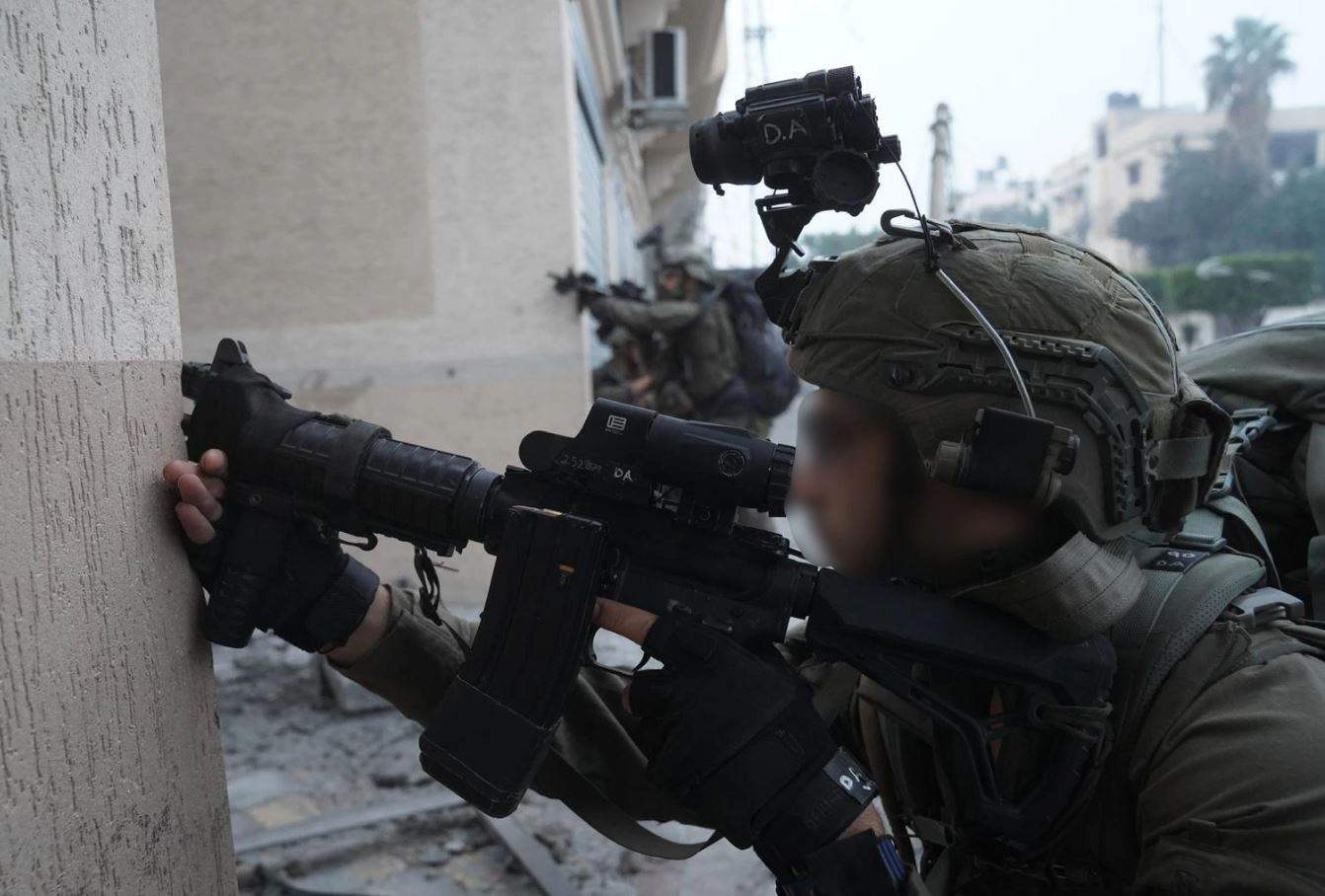 كاميرات ترصد كاتس.. هل زرعت إيران عيونها في إسرائيل؟ 