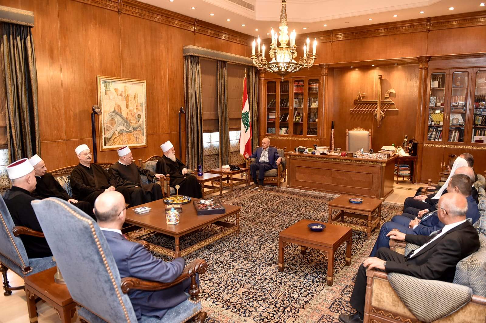 بري تابع التطورات مع زواره.. شيخ العقل: لإستكمال تطبيق الطائف بجميع بنوده