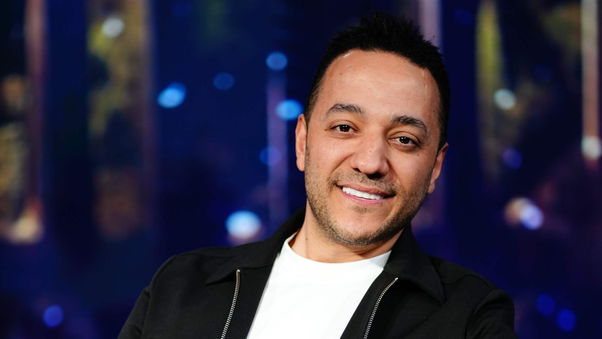 &quot;سيارة فاخرة وذهب&quot;.. حسين الديك تلقى هدية خيالية من احد المعجبين