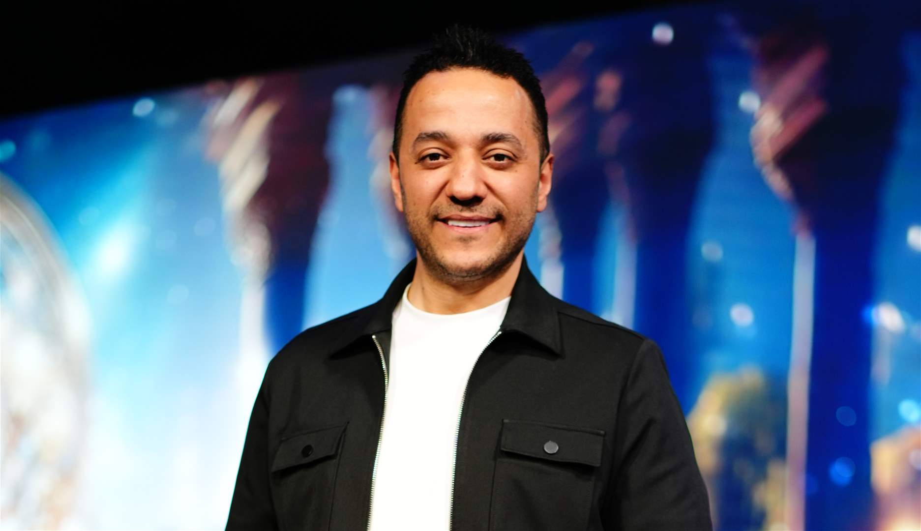 حسين الديك يتأثر في الحديث عن سوريا: الوطن كرامة وبقدمله روحي