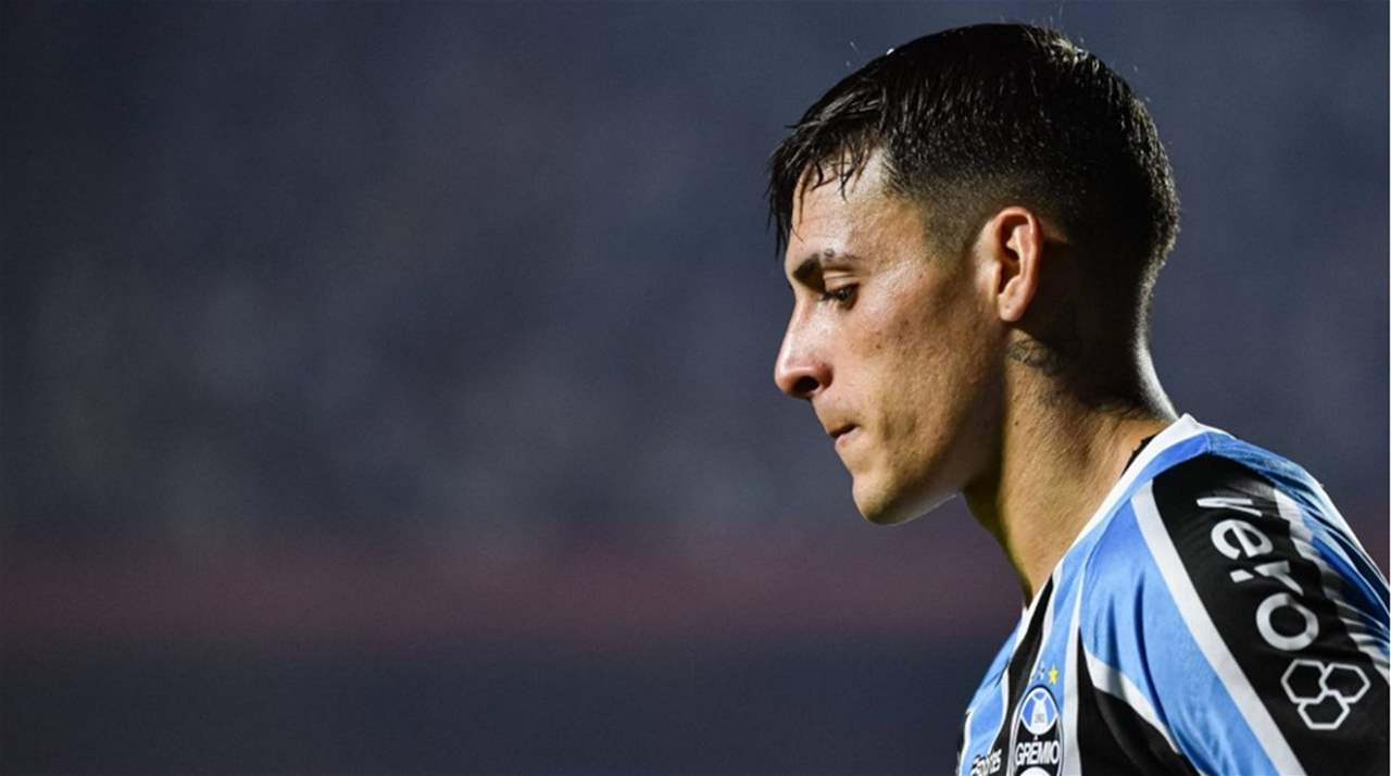 محاكمة نجم جريميو لبصقه على ضابط أمن