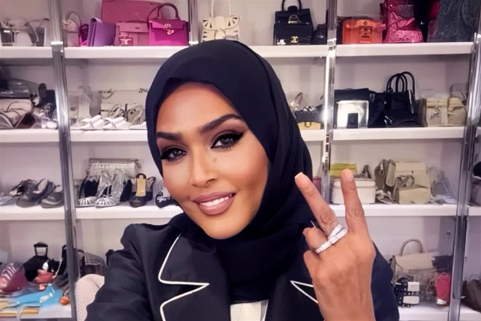 الفنانة وعد تخضع لعملية جراحية في عينها وفيديو يوثق حالتها