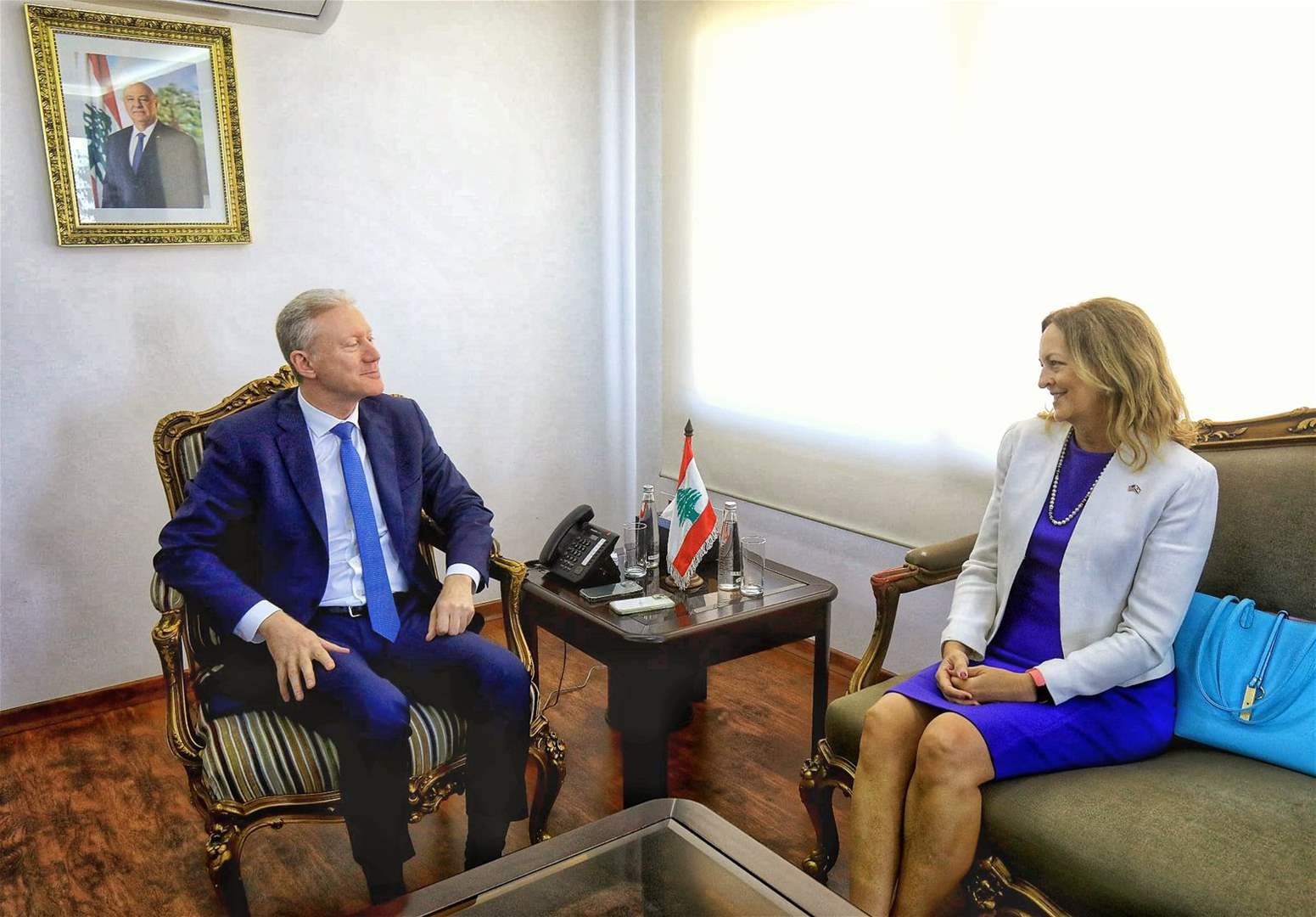 رجي بحث مع جونسون مستجدات لبنان والمنطقة  