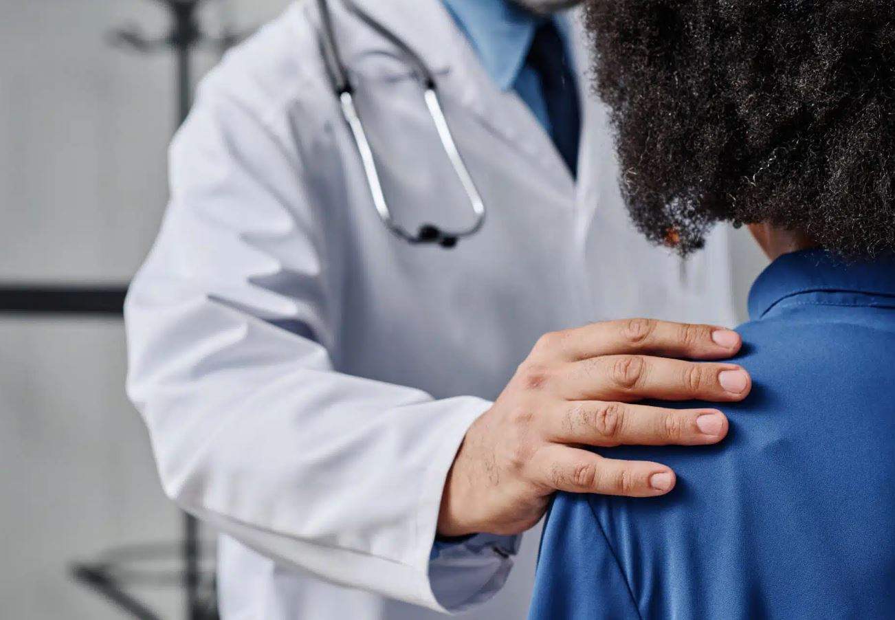 ترقب للحكم على "الشيطان".. طبيب إعتدى على مئات القاصرين