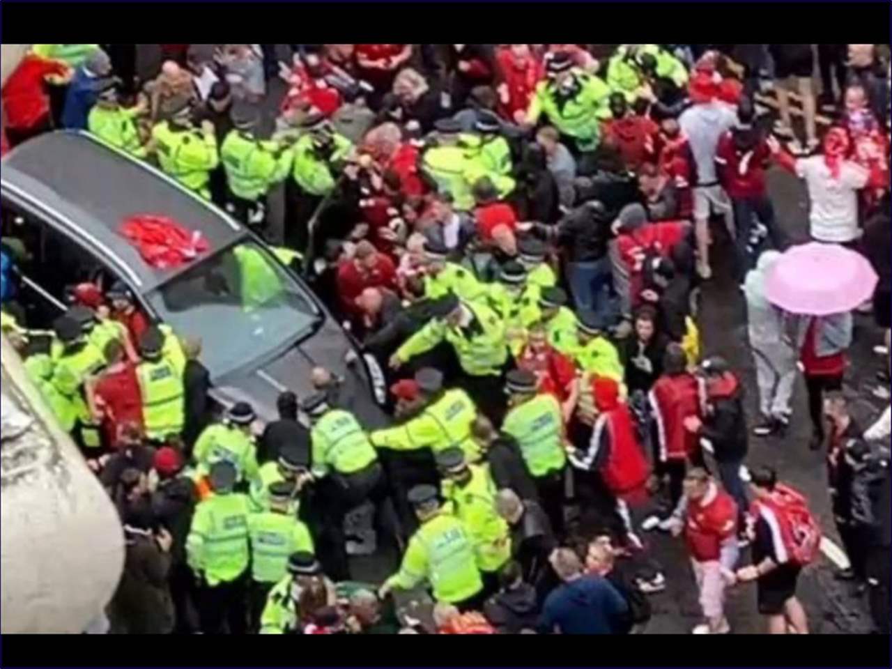 فيديو - مشاهد جديدة للسيارة التي دهست مشجّعي ليفربول