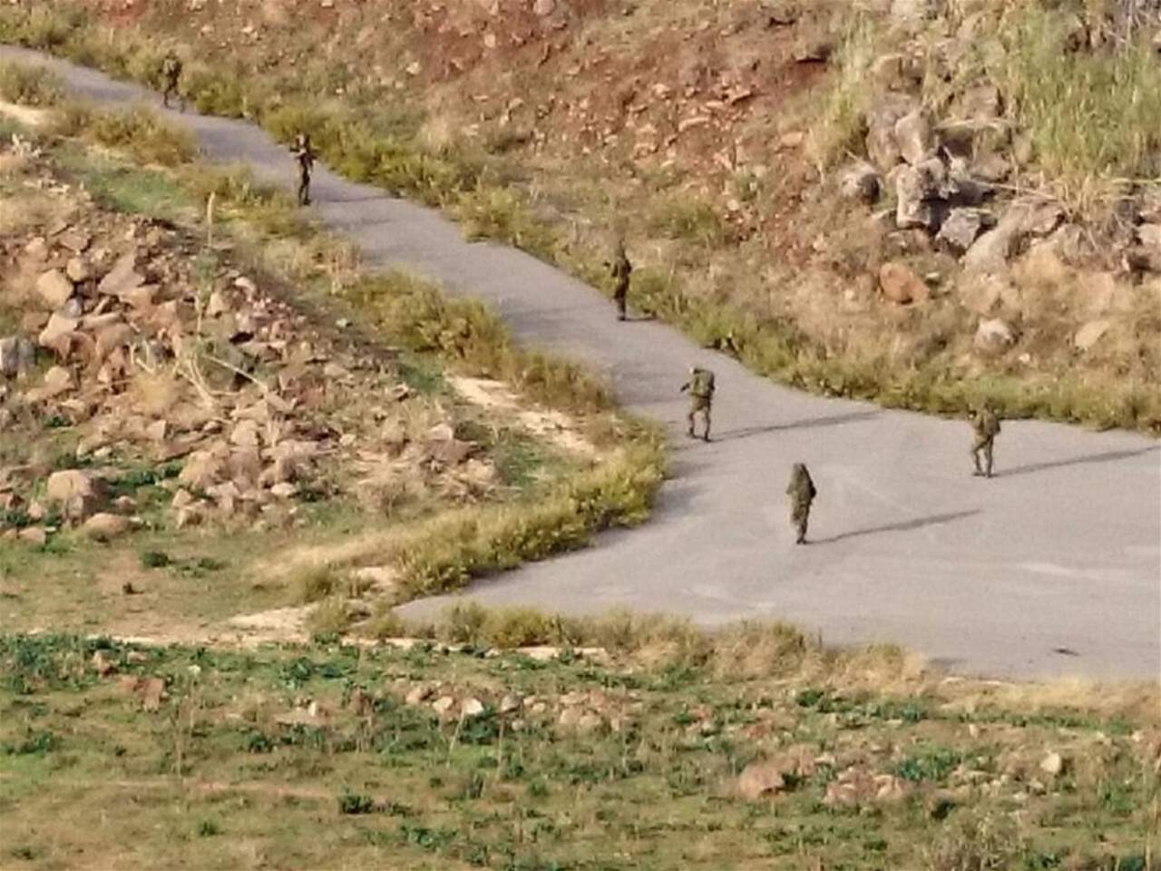 أعلام إسرائيلية.. جنوب لبنان! (صورة)