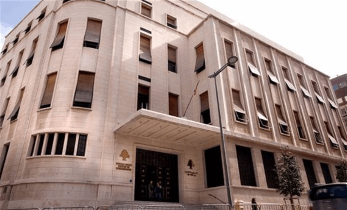 بالفيدو.. وفد من شركة "ستارلينك" للانترنت الفضائي في بيروت