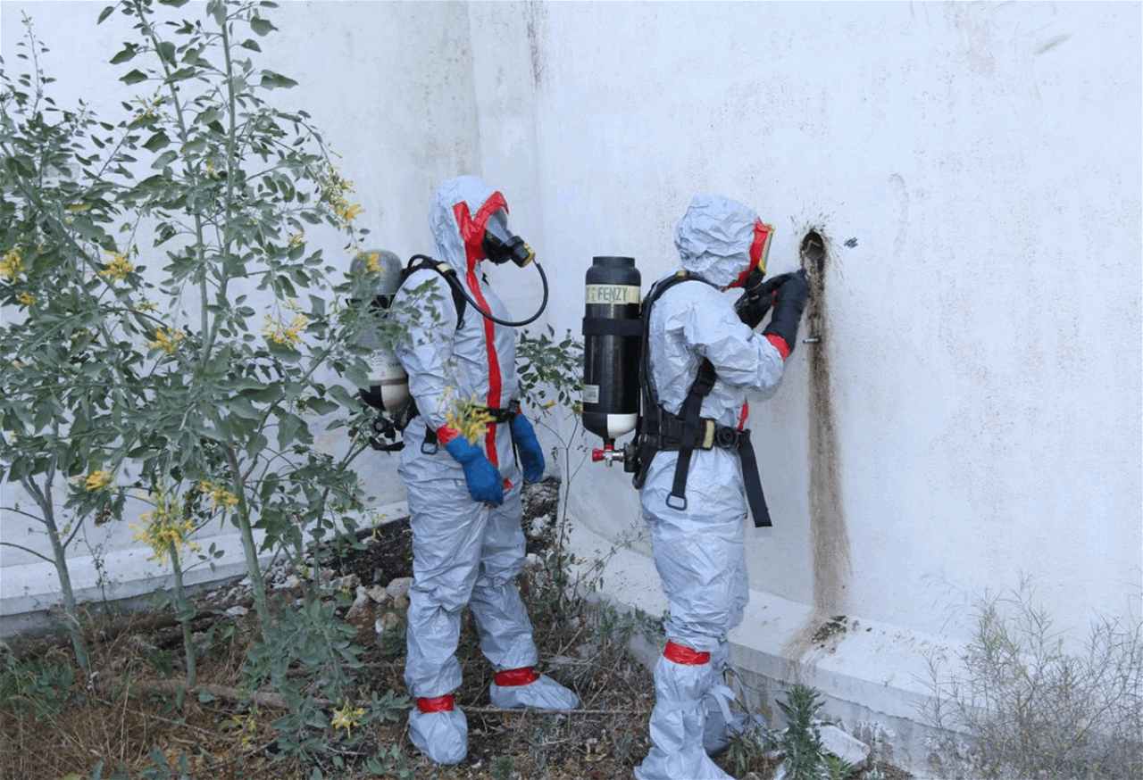 في حرم إهراءات مرفأ بيروت.. مهمة نوعية للدفاع المدني