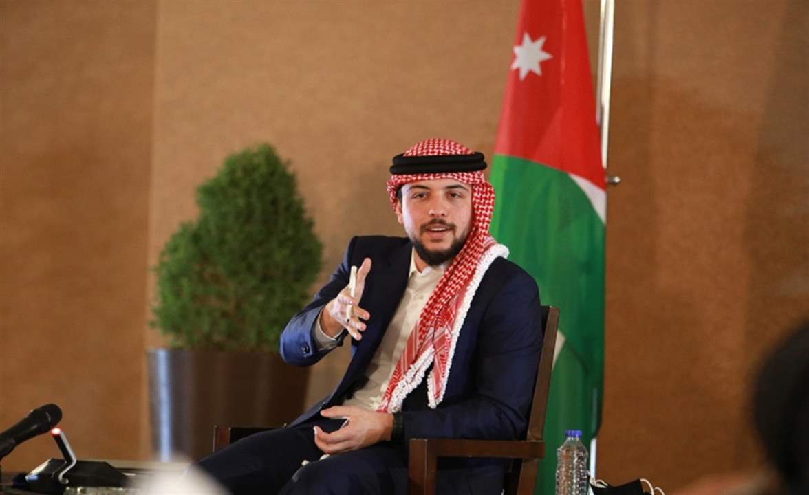 طبيب الأمير الحسين بن عبدالله يكشف سبب آلام كتفه