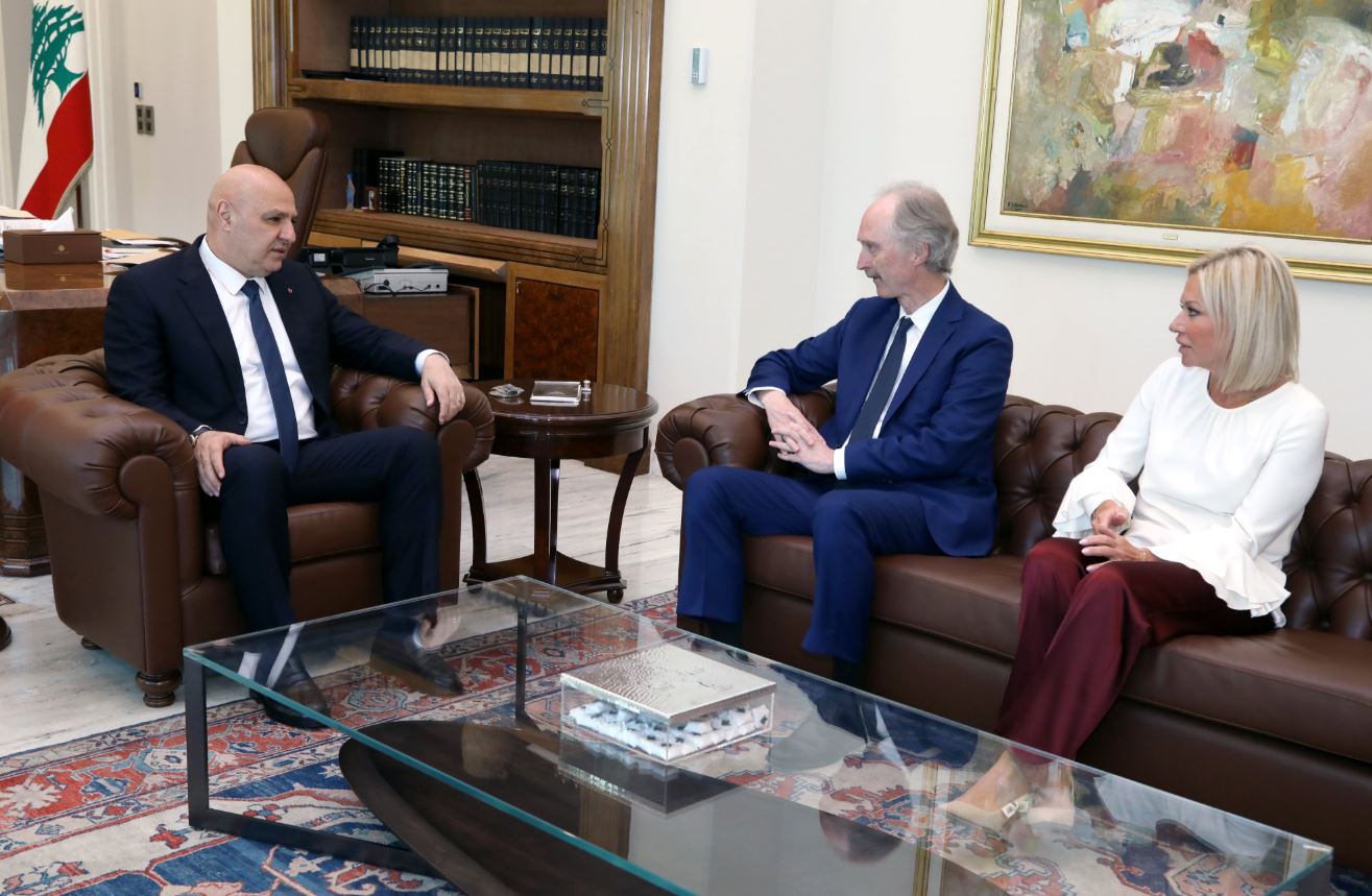 الرئيس عون: مسألة النازحين أولوية والوضع على الحدود السورية هادئ