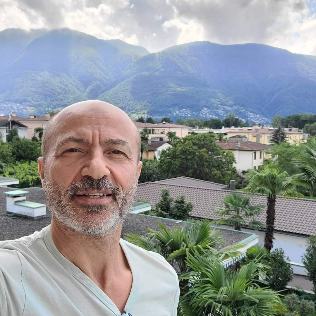 جهاد عبدو يهاجم مازن الناطور ووصف قرار فصل سلاف فواخرجي  بـ &quot; الظالم &quot;