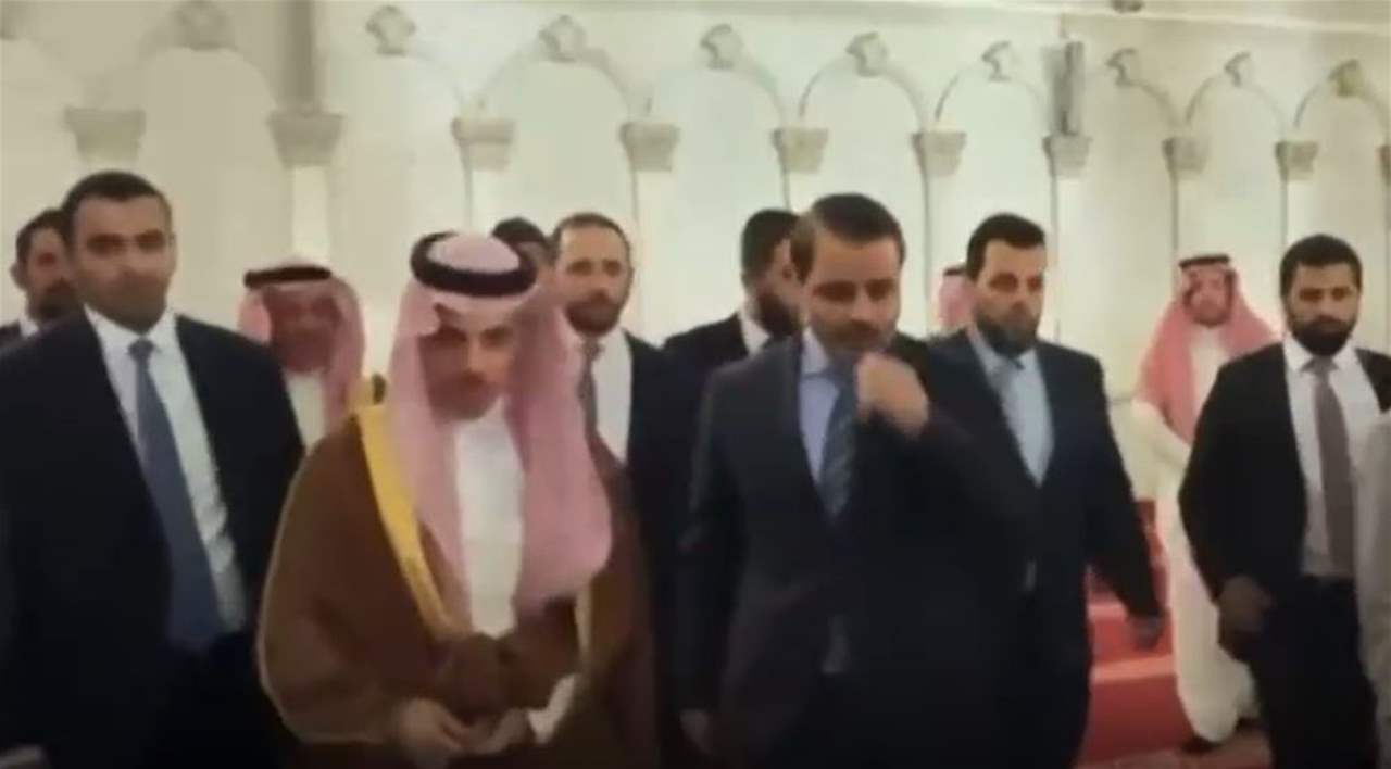 المسجد الأموي.. جولة لوزير الخارجية السعودي مع نظيره السوري (فيديو) 