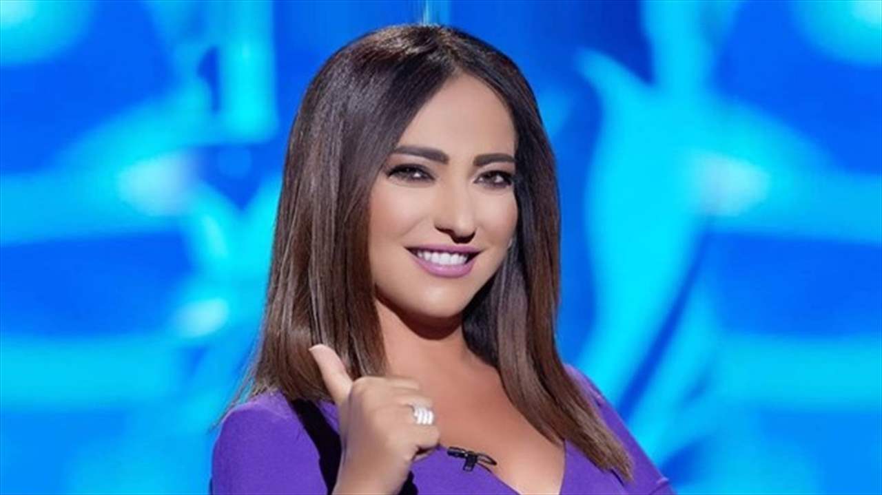 أمل عرفة توجه رسالة حب إلى جمهورها من هولندا