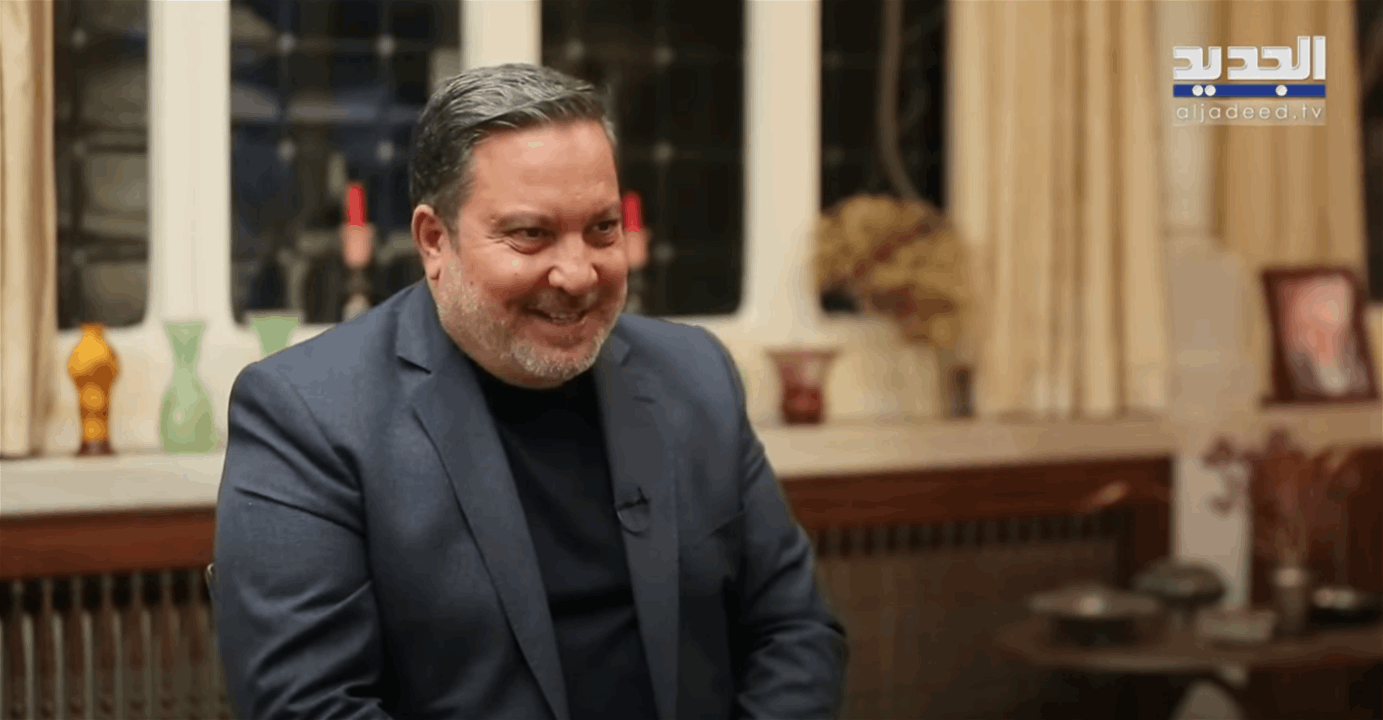 زاهي وهبي يكشف لاول مرة تفاصيل طلاق والديه وطـ ـفولته في جنوب لبنان