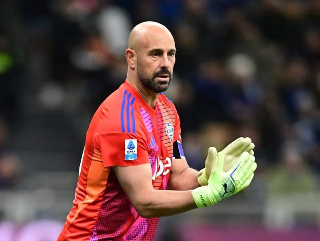 في سنّ 42 عاماً .. بيبي رينا يعود إلى فياريال 