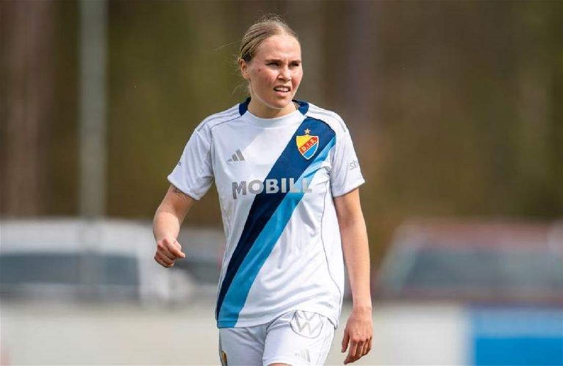 مدربة تستدعي لاعبة عمرها 51 عاماً بالخطأ .. تشابه أسماء !!