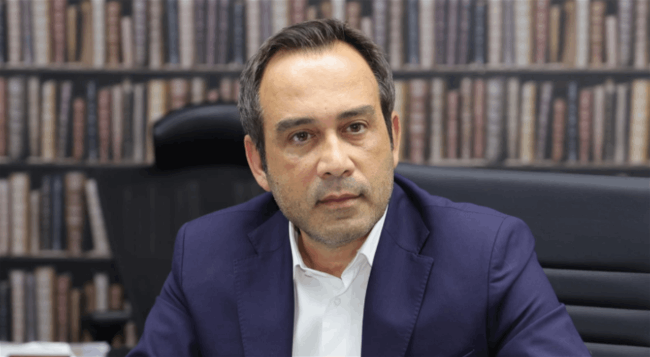 &quot;عار لا يُحتمل&quot;.. نبيل بدر: بيروت تستقبل عيد الأضحى بمشهد مُخزٍ من أكوام النفايات