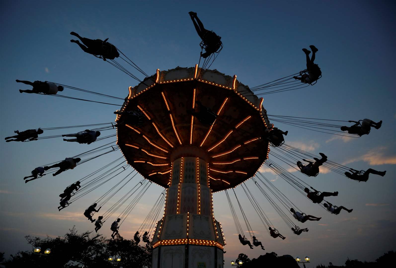 الضاحية الجنوبية.. مساءً غارات وصباحاً "عيد!"