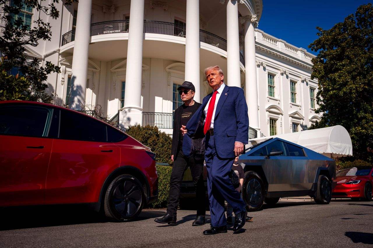 ترامب لـ &quot;تسلا&quot;.. خلصت الحكاية! 