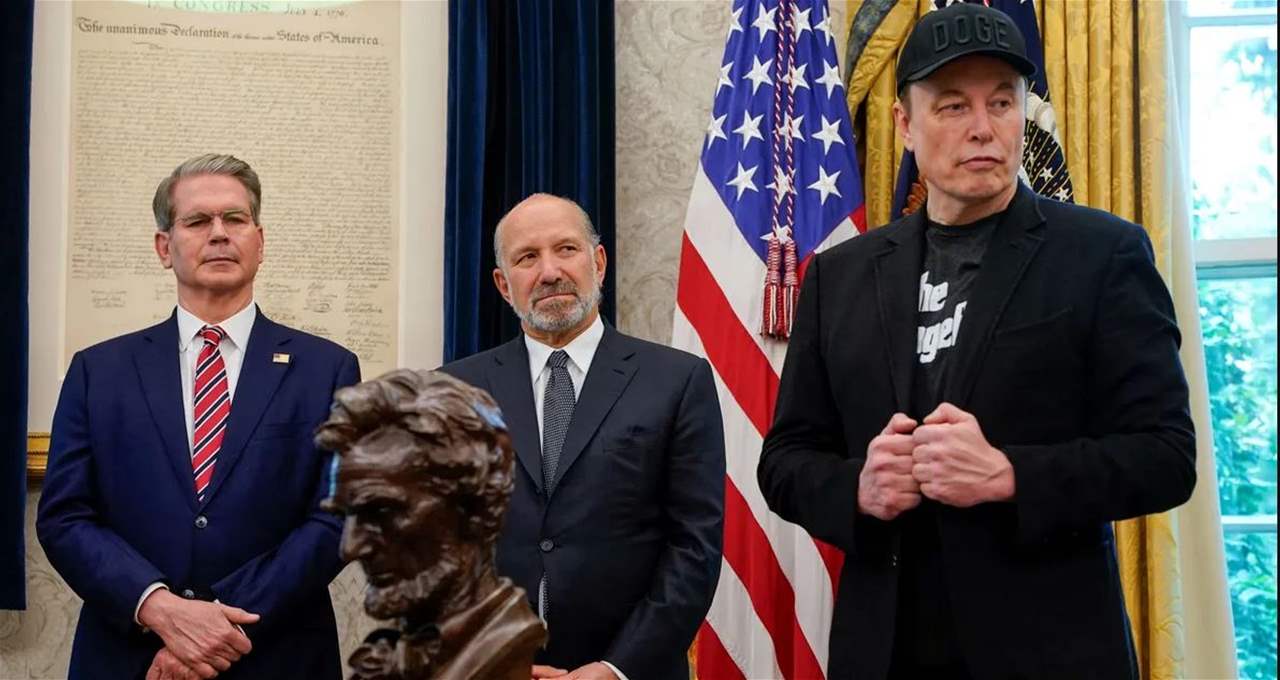 فضيحة البيت الأبيض.. تقرير عن "لكمات" بين ماسك ووزير الخزانة