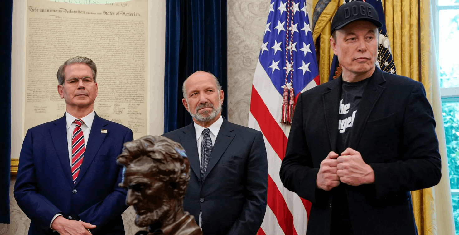 "لكمات".. في البيت الأبيض! 