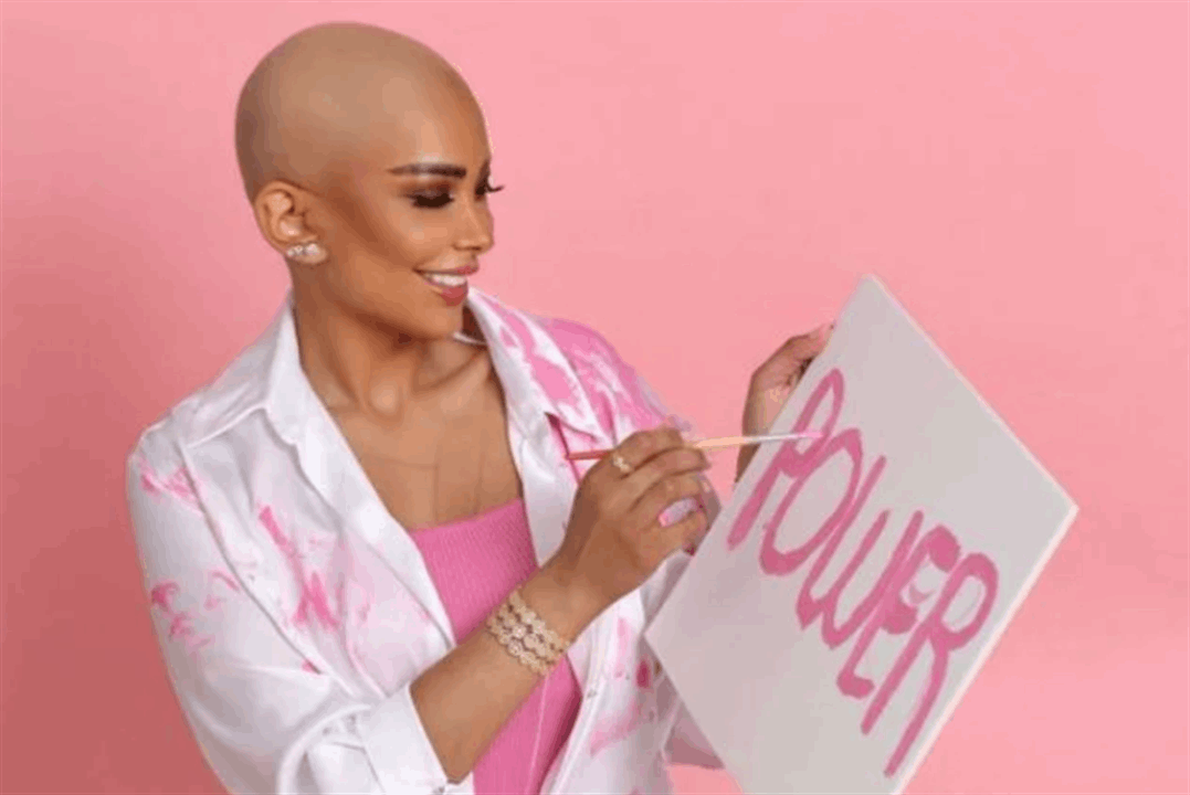 نجمة خليجية تصدم الجمهور بِحلق شعرها بسبب السرطان