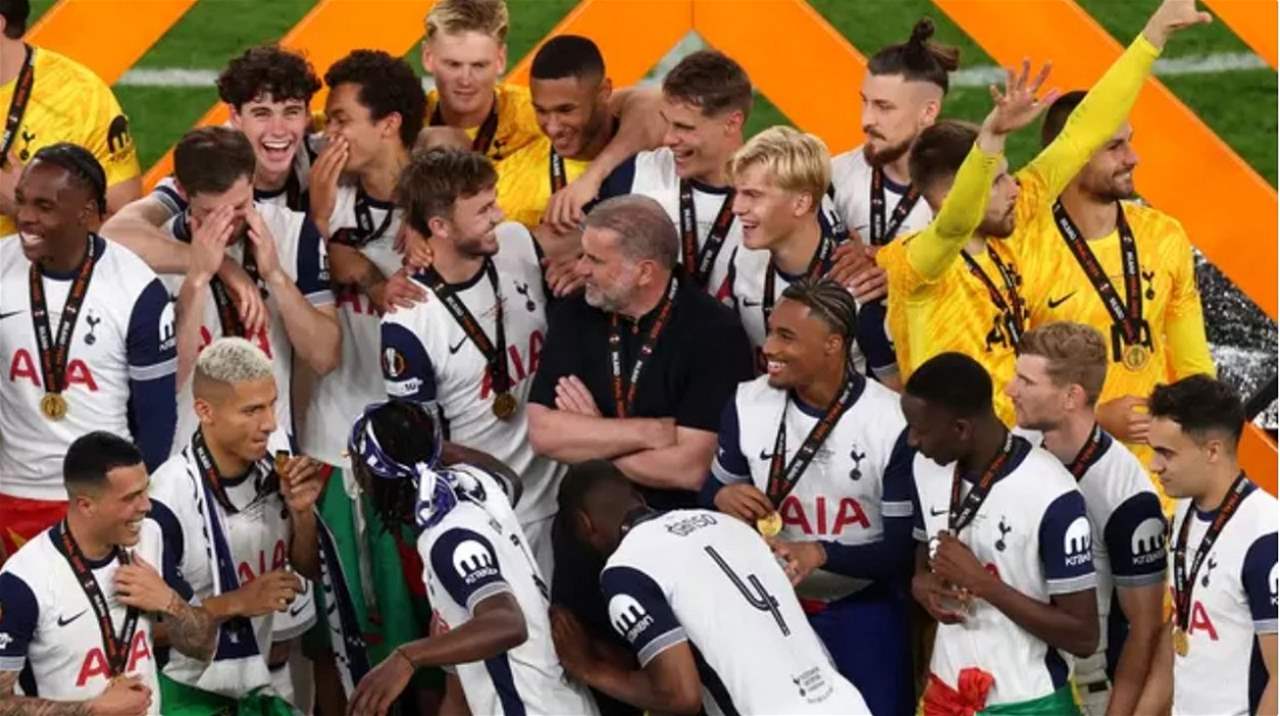 نجم توتنهام يبهر الجماهير برسالة لمدربه السابق لحظة تعيين بديله