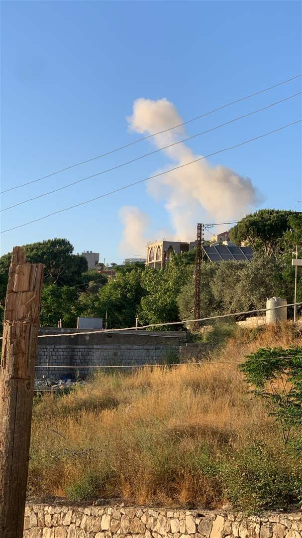 ماذا استهدفت اسرائيل في الغارات جنوب لبنان؟ 