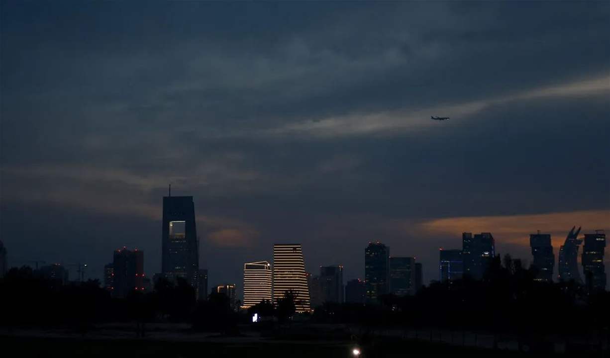 قطر تعلن إيقاف حركة الملاحة الجوية &quot;مؤقتاً&quot;