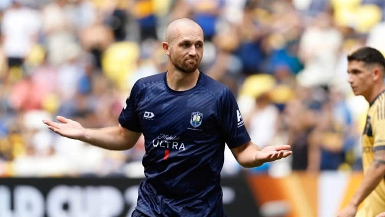 فيديو - المعلّم المتدرّب يكتب التاريخ ... 