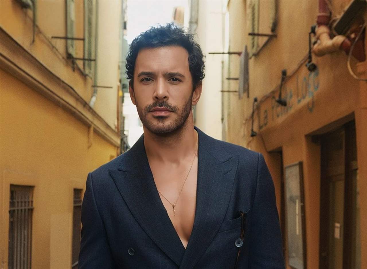 نقل باريش اردوتش وزوجته غوبسي أوزاي الى المستشفى