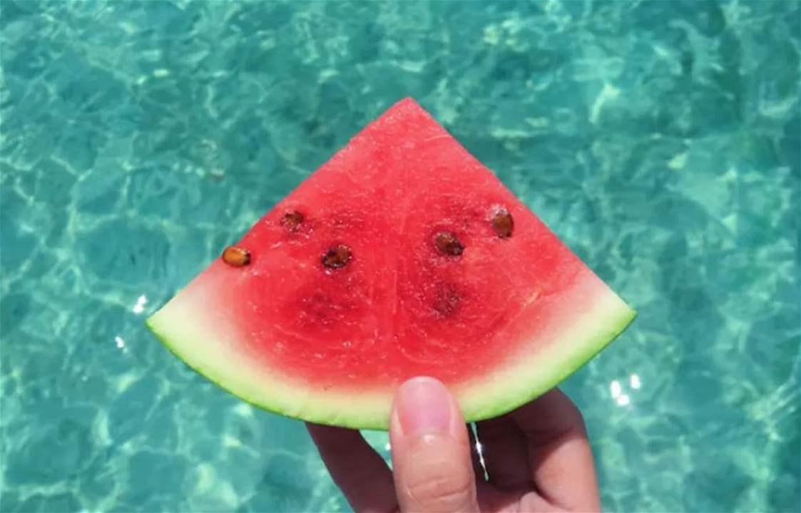 عند تناول البطيخ.. &quot;خطأ شائع&quot; يمكن أن يسبب التسمّم