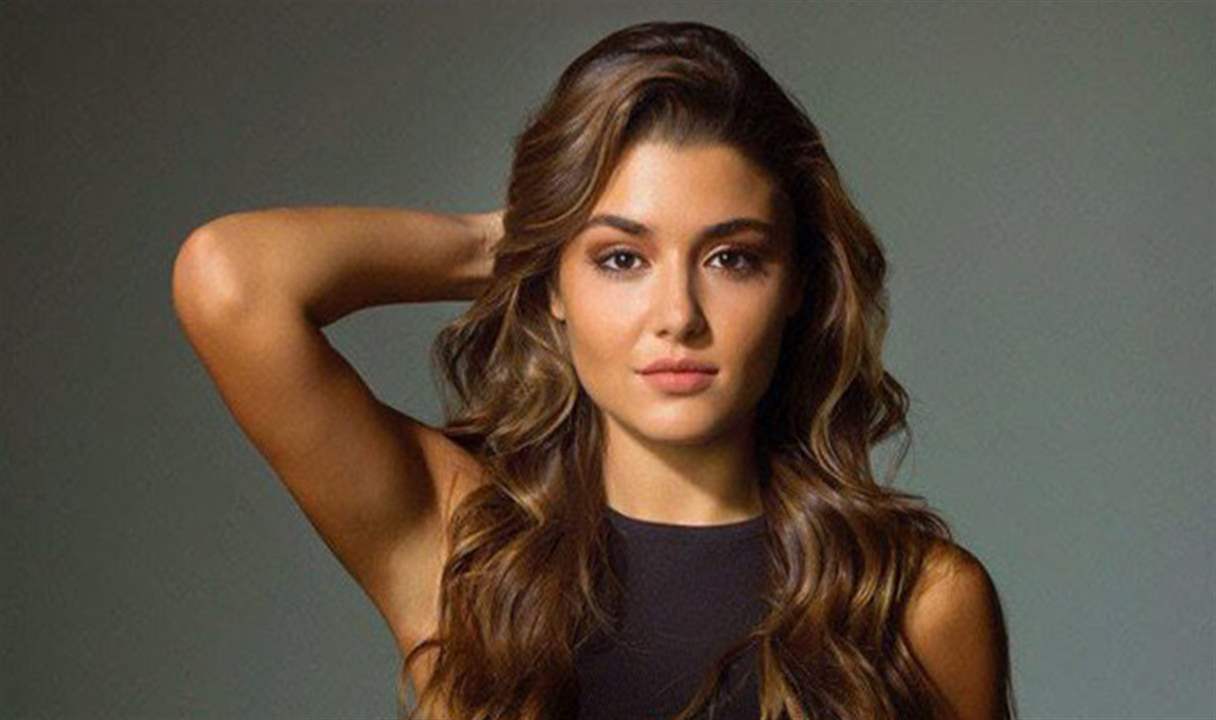 أول تعليق لـ هاندا ارتشيل بعد اخبار انفصالها عن خطيبها بسبب باريش اردوتش ..هل تحضر لزفافها؟